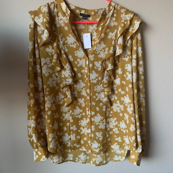 Ann Taylor Tops - Ann Taylor Ruffle Top